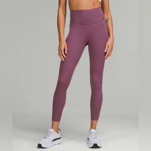 Lululemon Base Pace HR Tight 25”